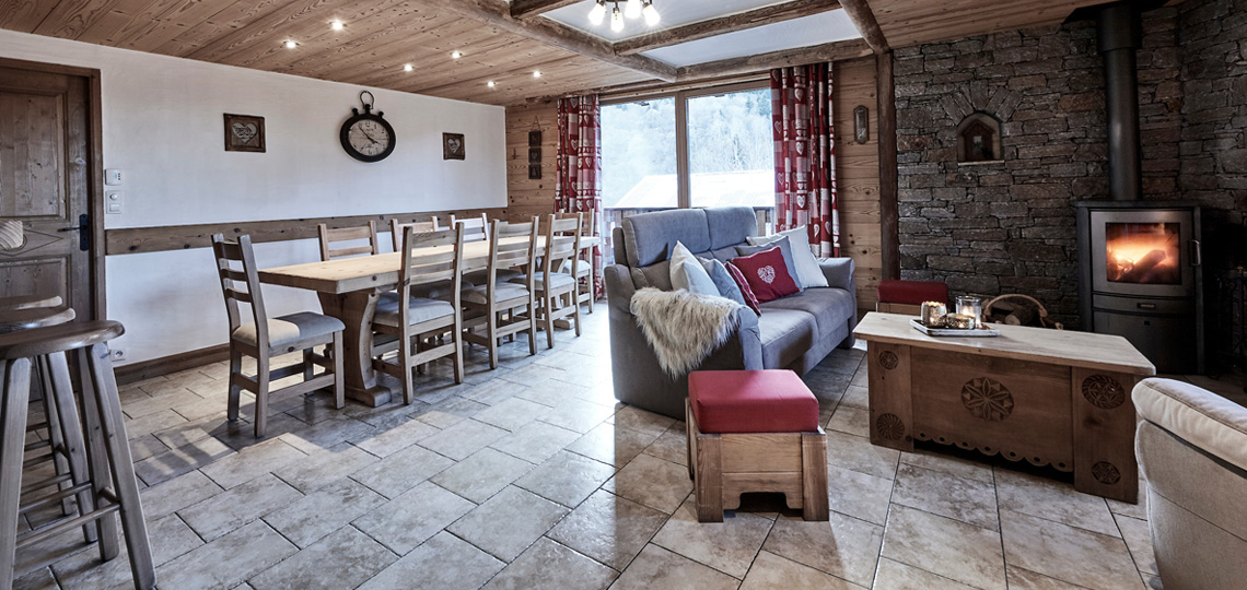 Chalet Blanche dining and sitting room