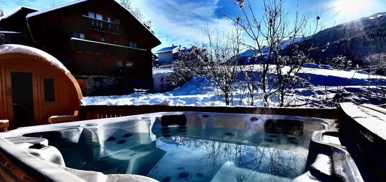 Chalet Blanchot Sauna and Hot tub