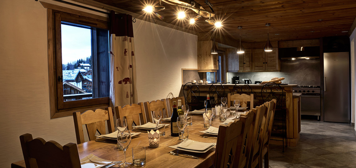 Chalet Hermine dining room