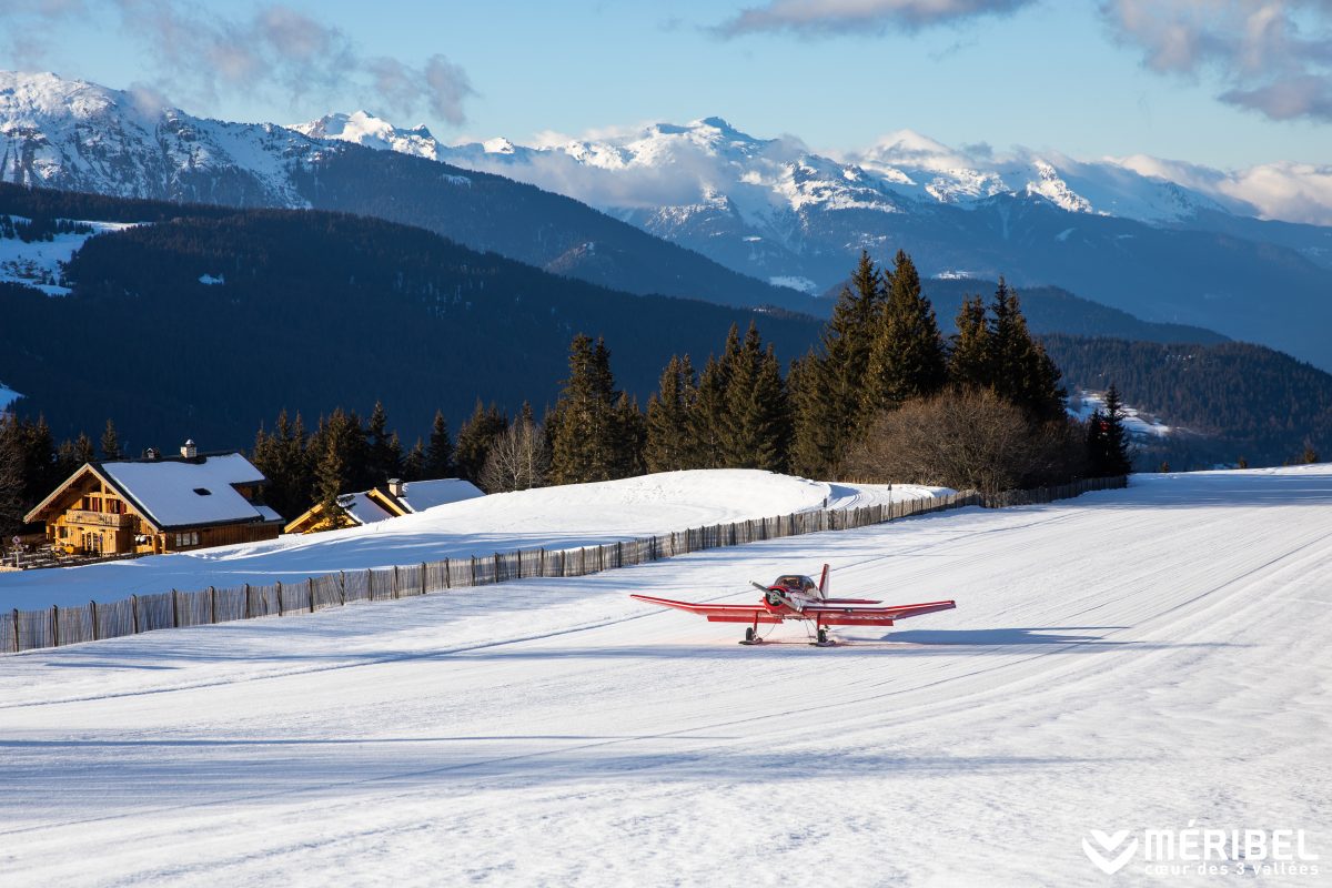how to book a group ski trip - travel logistics 