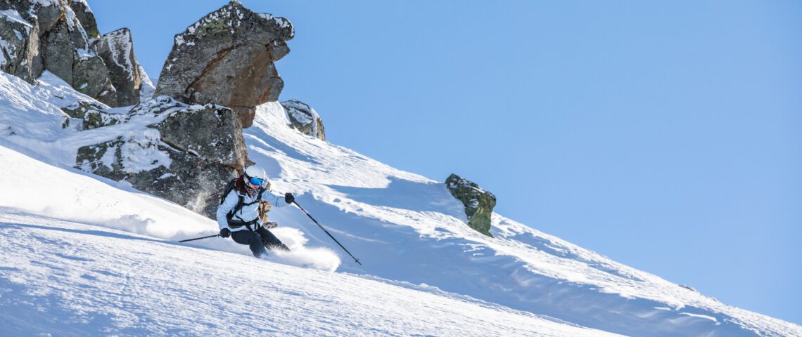 The best ski runs in France - skiing off piste