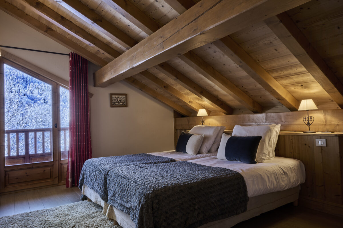 Skiing holiday for beginners - booking accommodation
