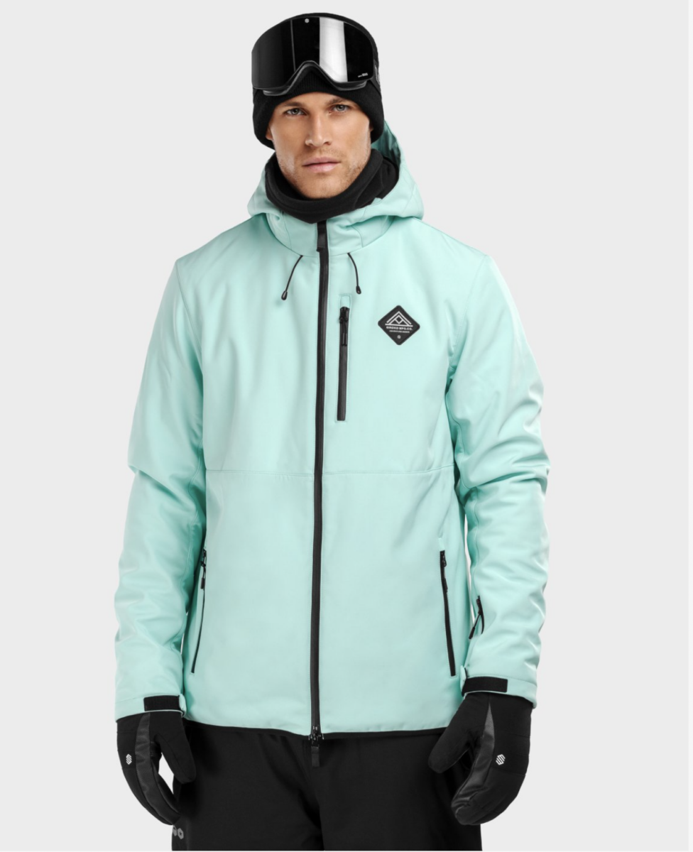 Ski Fashion Trends for 2024 - pastels 