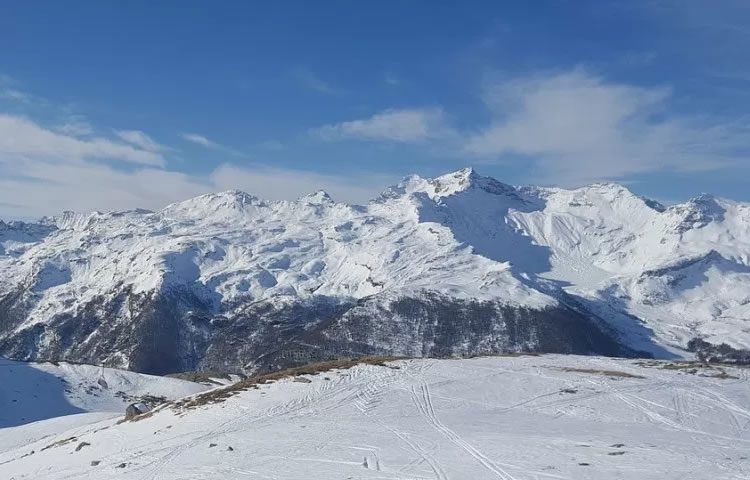 Skiing In The Alps 3 Reasons Why It S The Best In The World Skiing In The Alps 3 Reasons Why It S The Best In The World